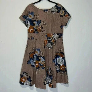 Mint Limit Floral Midi Dress